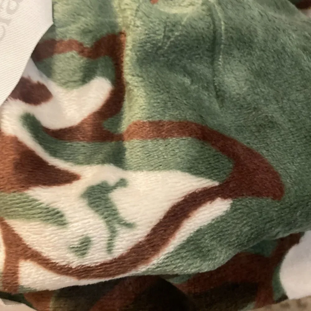 NWT Vera Bradley 50x80 Throw Blanket Victorian Vines Vineyard Green